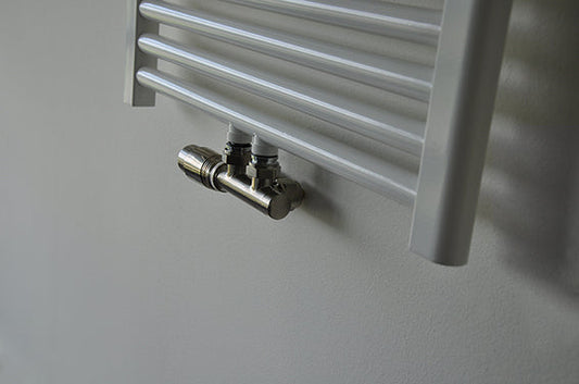 Unterblock Heizkörper Anschlussset Wiesbaden 16x2,0 +15 Kompression Rechtwinklig Links Anschluss Gebürsteter Stahl (Edelstahl Optik)